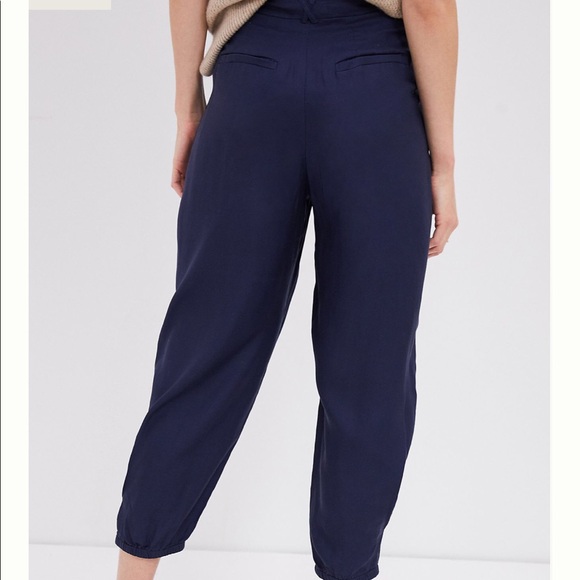 ANTHROPOLOGIE Astrid Pleated Harem Pants - Picture 3 of 6